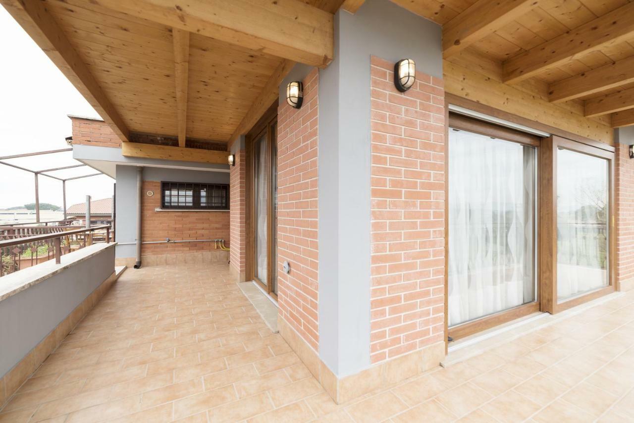 Peperino Attic Flat Leilighet Ciampino Eksteriør bilde