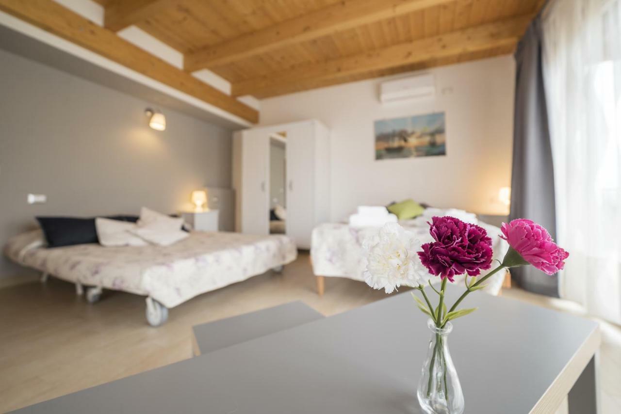 Peperino Attic Flat Leilighet Ciampino Eksteriør bilde