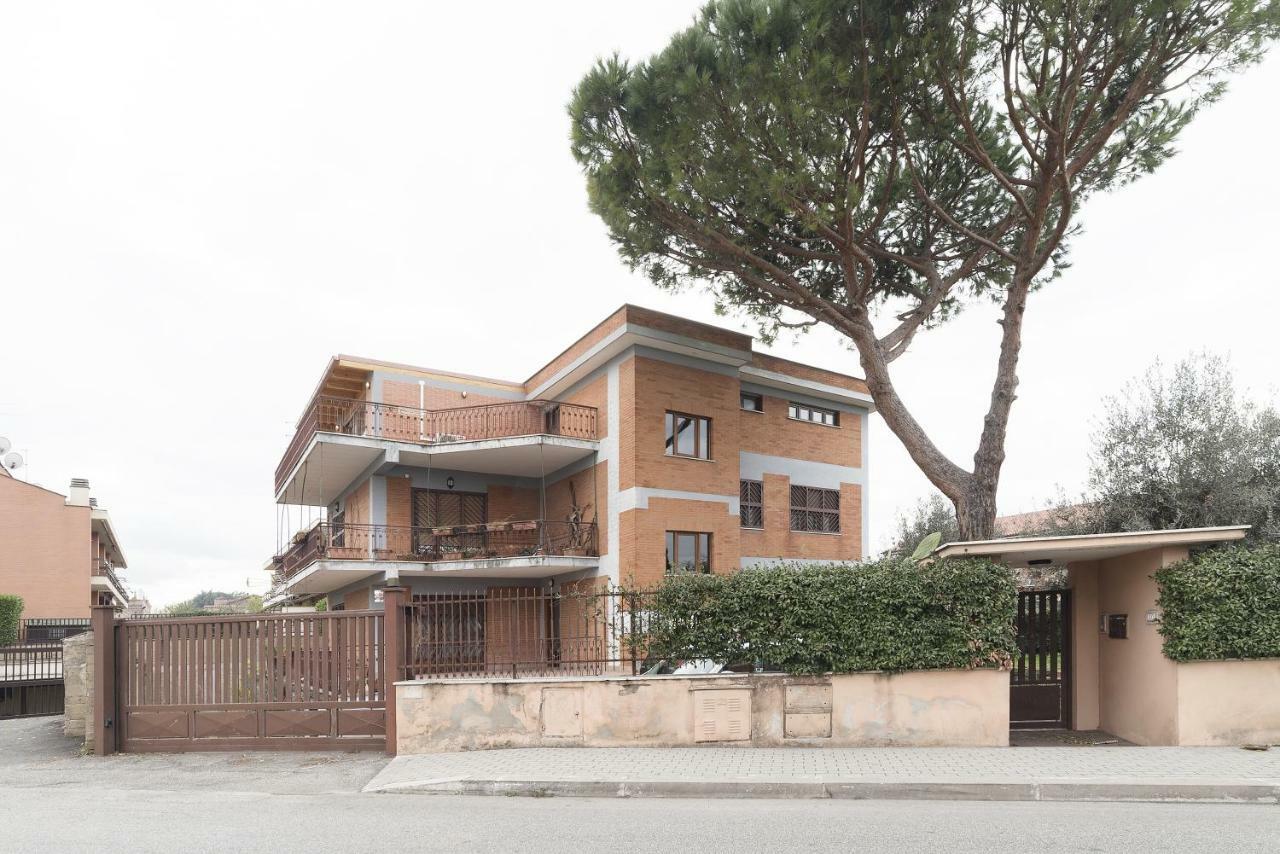 Peperino Attic Flat Leilighet Ciampino Eksteriør bilde